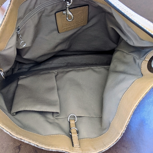 Authentic Coach Tote - Picture 5 of 7